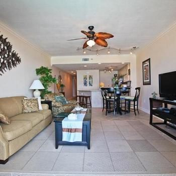 Imagen de la habitación del Hotel Sterling Sands By Sterling Resorts. Foto 4