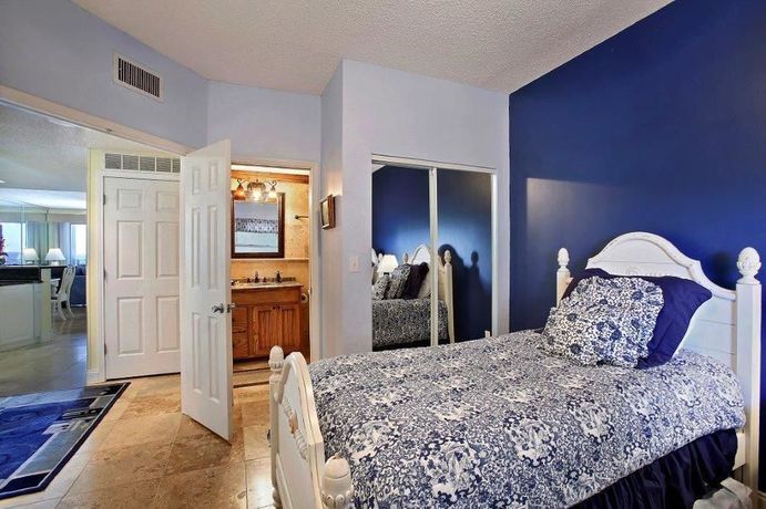 Imagen de la habitación del Hotel Sterling Sands By Sterling Resorts. Foto 11