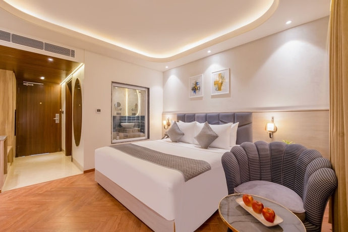 Imagen de la habitación del Hotel Sterling Saryu Ayodhya. Foto 2