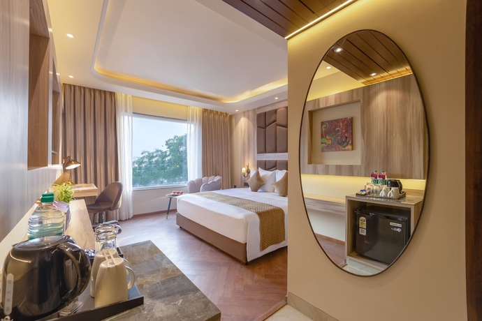 Imagen de la habitación del Hotel Sterling Saryu Ayodhya. Foto 4