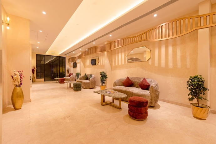 Imagen de los interiores del Hotel Sterling Saryu Ayodhya. Foto 14