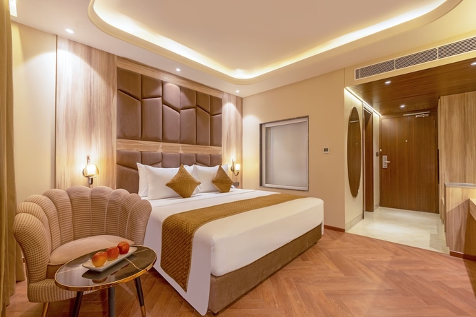 Imagen de la habitación del Hotel Sterling Saryu Ayodhya. Foto 8