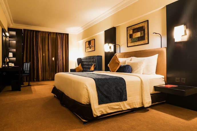 Imagen de la habitación del Hotel Sterlings Mac. Foto 8