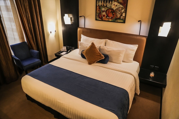 Imagen de la habitación del Hotel Sterlings Mac. Foto 13