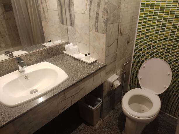 Imagen de la habitación del Hotel Stern Pattaya. Foto 11