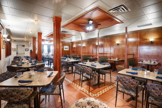 Imagen del bar/restaurante del Hotel Sternwheeler Hotel & Conference Centre, Trademark by Wyndham. Foto 6