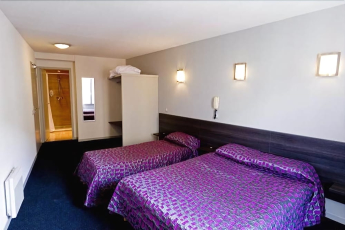 Imagen de la habitación del Hotel St-etienne. Foto 7