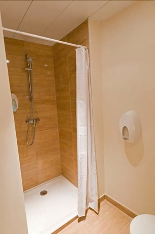 Imagen de la habitación del Hotel St-etienne. Foto 17