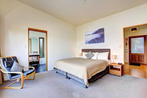 Imagen de la habitación del Hotel Stewarts Bay Lodge. Foto 1