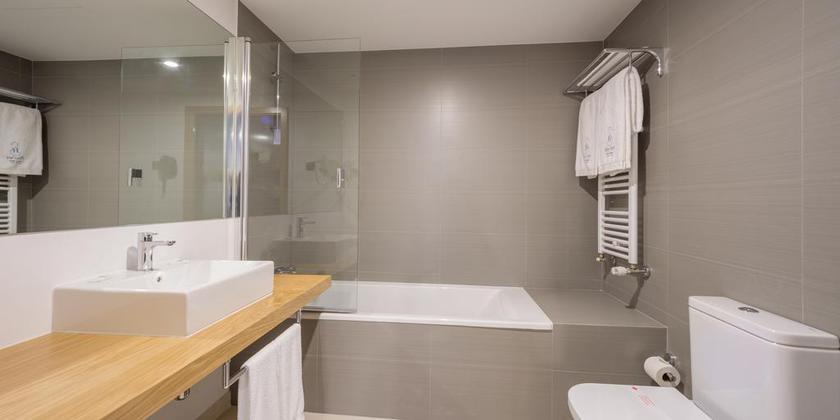 Imagen de la habitación del Hotel Steyler Fatima Congress. Foto 10