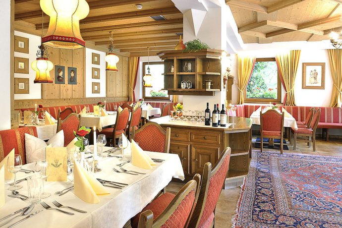 Imagen del bar/restaurante del Hotel St.hubertus. Foto 2