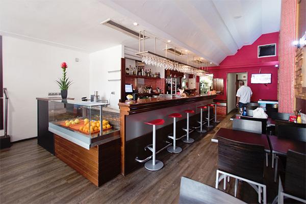 Imagen de los interiores del Hotel Stic Urban & SPA, San Antonio [Centro]. Foto 4