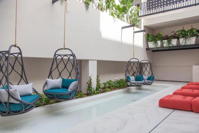 Imagen de los exteriores del Hotel Stic Urban & Spa. Foto 9