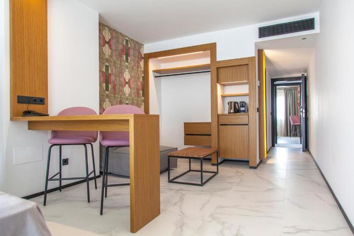 Imagen de la habitación del Hotel Stic Urban & Spa, San Antonio [Centro]. Foto 5