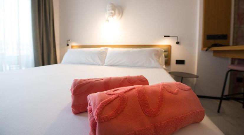 Imagen de la habitación del Hotel Stic Urban & Spa, San Antonio [Centro]. Foto 7