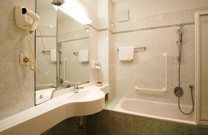 Imagen de la habitación del Hotel Stiegl Scala. Foto 12