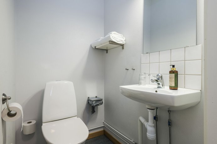 Imagen de la habitación del Hotel Stiftsg&aring;rden S&ouml;dra Hoka. Foto 5