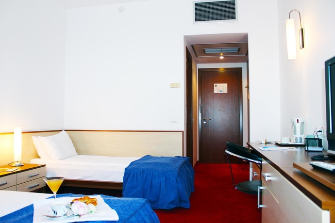 Imagen de la habitación del Hotel Stil, Bucarest. Foto 4