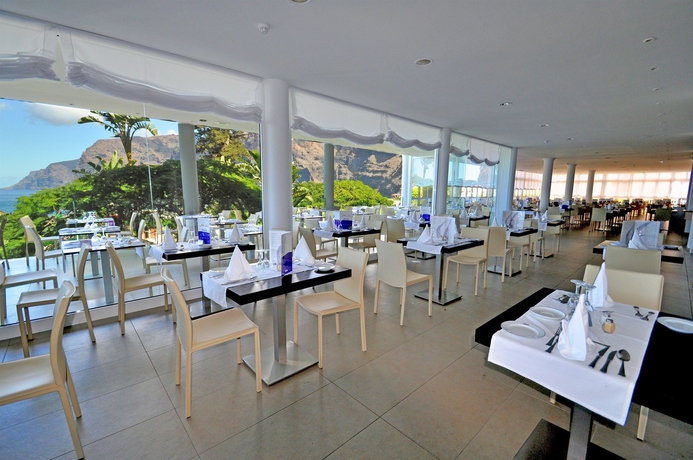 Imagen del bar/restaurante del Hotel Stil Los Gigantes - Adults Only. Foto 5