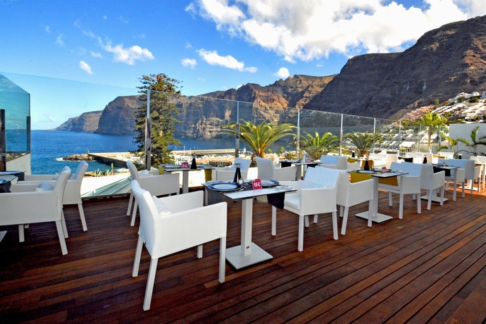 Imagen del bar/restaurante del Hotel Stil Los Gigantes - Adults Only. Foto 9