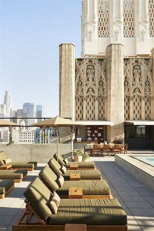 Imagen de la piscina del Hotel Stile Downtown Los Angeles By Kasa. Foto 15