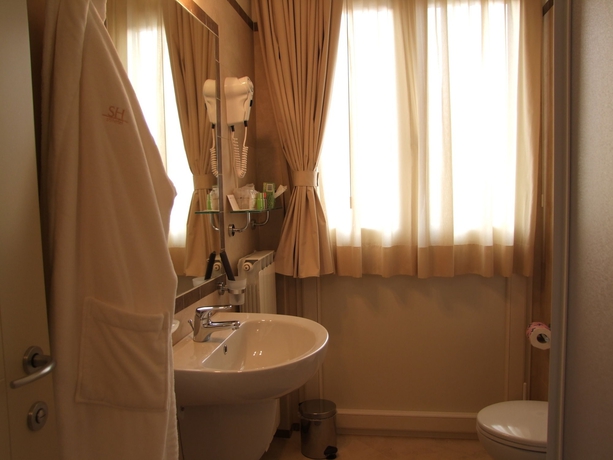 Imagen de la habitación del Hotel Stilhotel. Foto 3