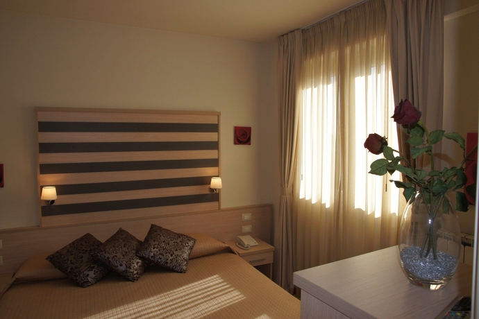 Imagen de la habitación del Hotel Stilhotel. Foto 4