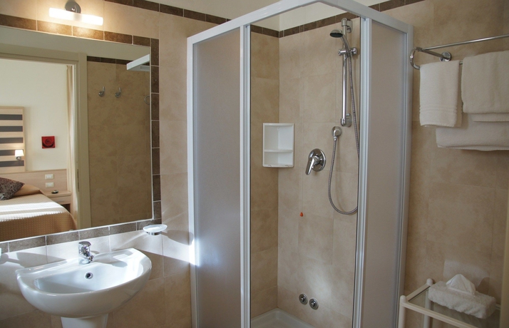 Imagen de la habitación del Hotel Stilhotel. Foto 7