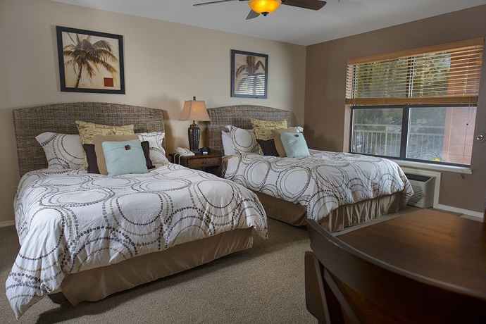 Imagen de la habitación del Hotel Still Waters Resort. Foto 6