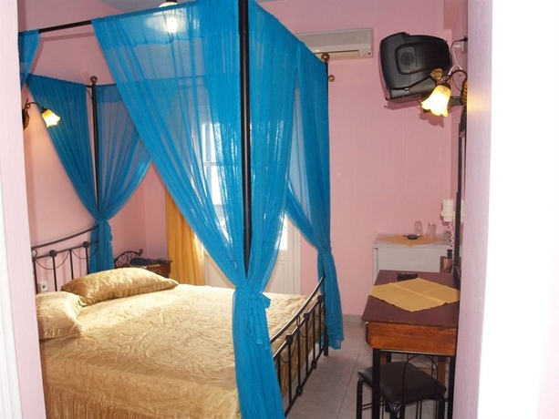 Imagen de la habitación del Hotel Stilvi Suite. Foto 3