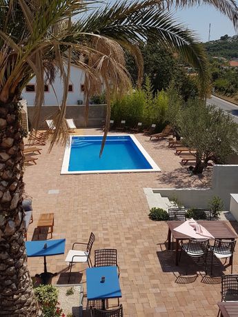 Imagen de la piscina del Hotel Stipe. Foto 20