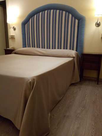 Imagen de la habitación del Hotel Stipino. Foto 12