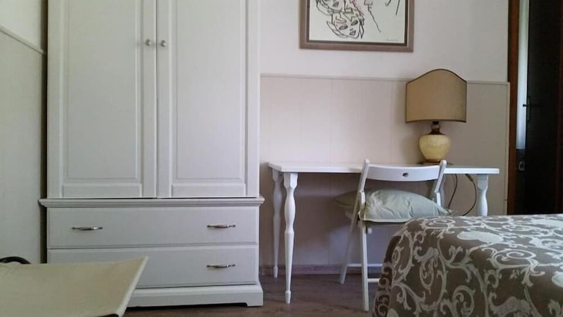 Imagen de la habitación del Hotel Stipino. Foto 15