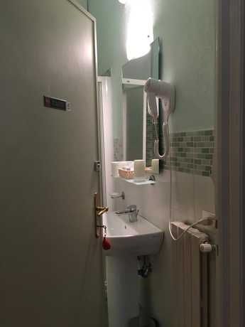 Imagen de la habitación del Hotel Stipino. Foto 17