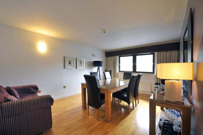 Imagen de la habitación del Hotel Stirling Court. Foto 3