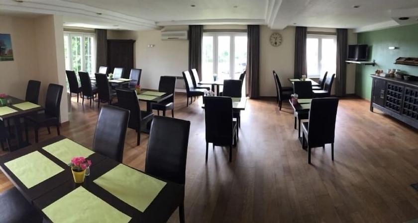 Imagen del bar/restaurante del Hotel St-janshof. Foto 3