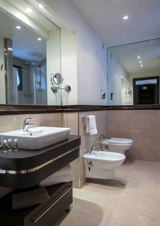 Imagen de la habitación del Hotel St.mauritius. Foto 2