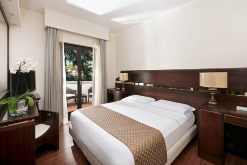 Imagen de la habitación del Hotel St.mauritius. Foto 12