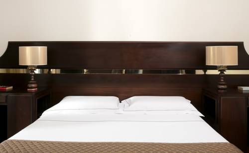 Imagen de la habitación del Hotel St.mauritius. Foto 15