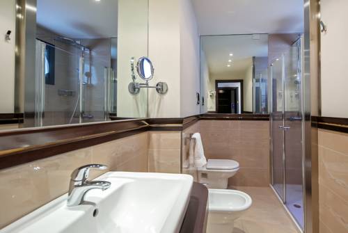 Imagen de la habitación del Hotel St.mauritius. Foto 16