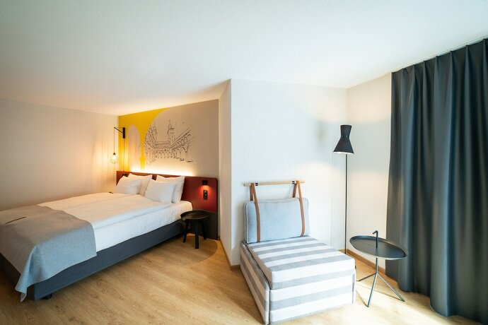 Imagen de la habitación del Hotel Stockalperhof. Foto 11