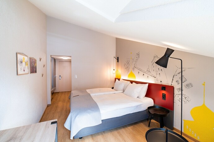 Imagen de la habitación del Hotel Stockalperhof. Foto 14