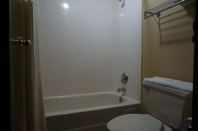 Imagen general del Hotel Stockbridge Inn. Foto 8