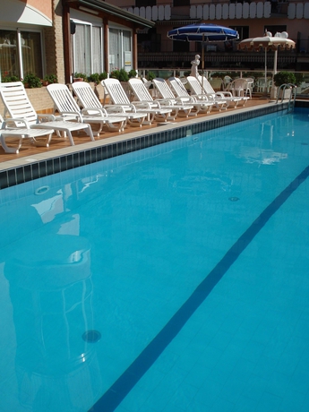 Imagen de la piscina del Hotel Stockholm, Lido Di Jesolo. Foto 9