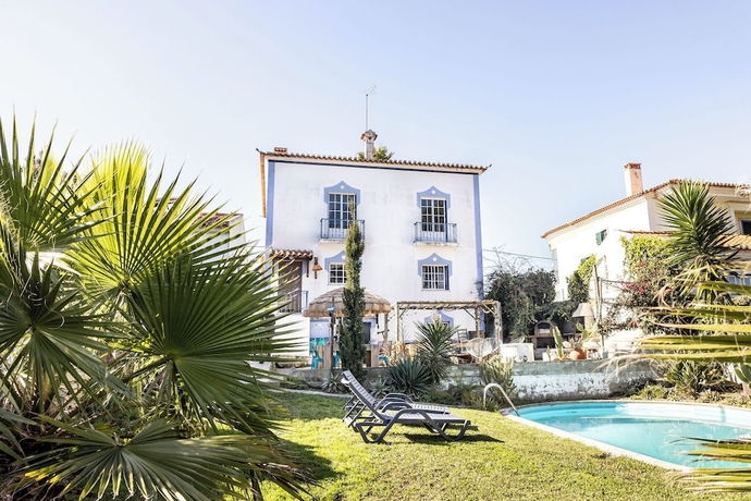 Imagen de la piscina del Hotel Stoke Portugal Surf House. Foto 16