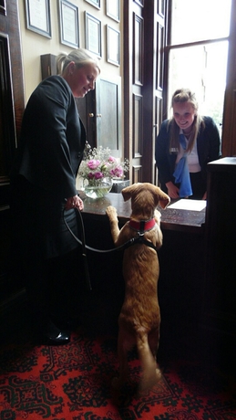 Imagen general del Hotel Stoke Rochford Hall. Foto 2