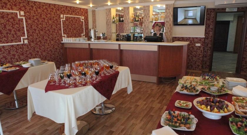 Imagen del bar/restaurante del Hotel Stolitsa Pomorya. Foto 3