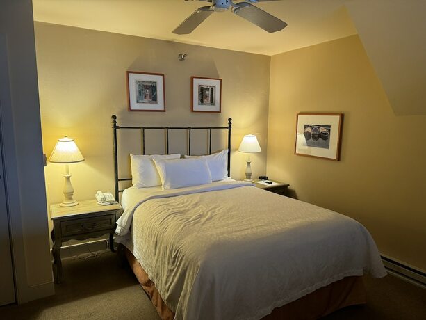 Imagen de la habitación del Hotel Stone Harbor. Foto 18