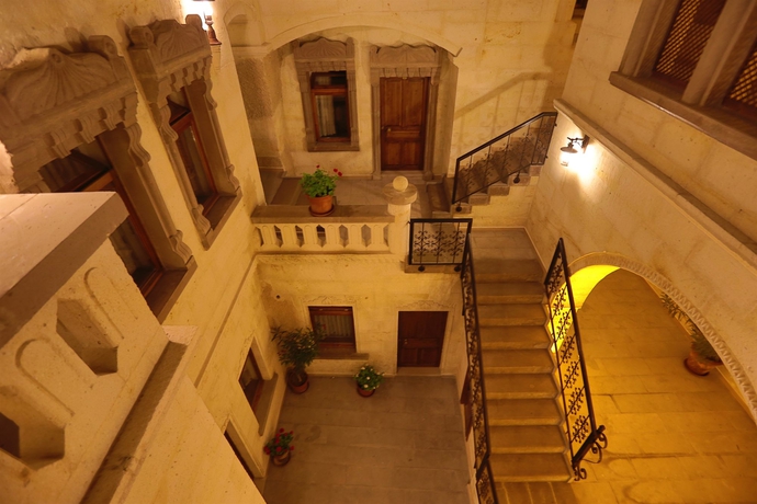 Imagen de los interiores del Hotel Stone House Cave. Foto 13