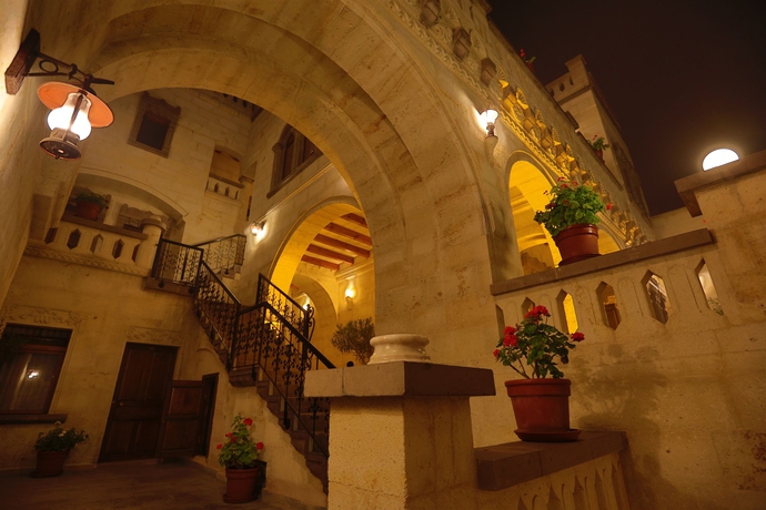 Imagen de los interiores del Hotel Stone House Cave. Foto 14